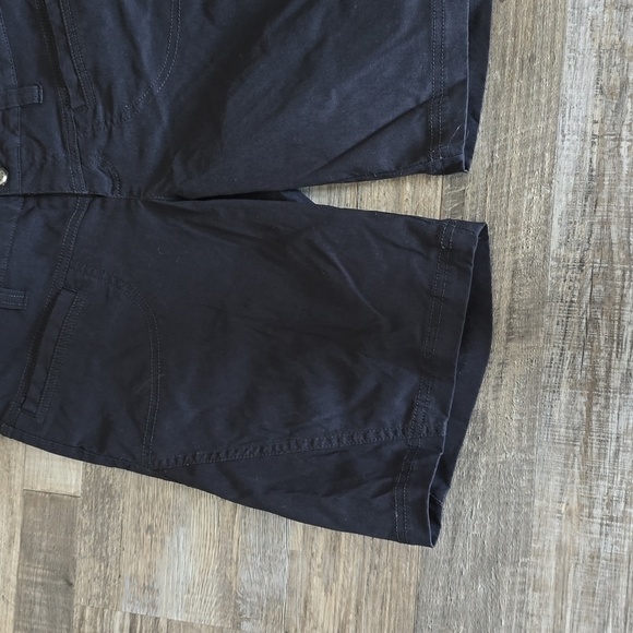 ATHLETA | Shorts Size 2​ - Picture 5 of 10